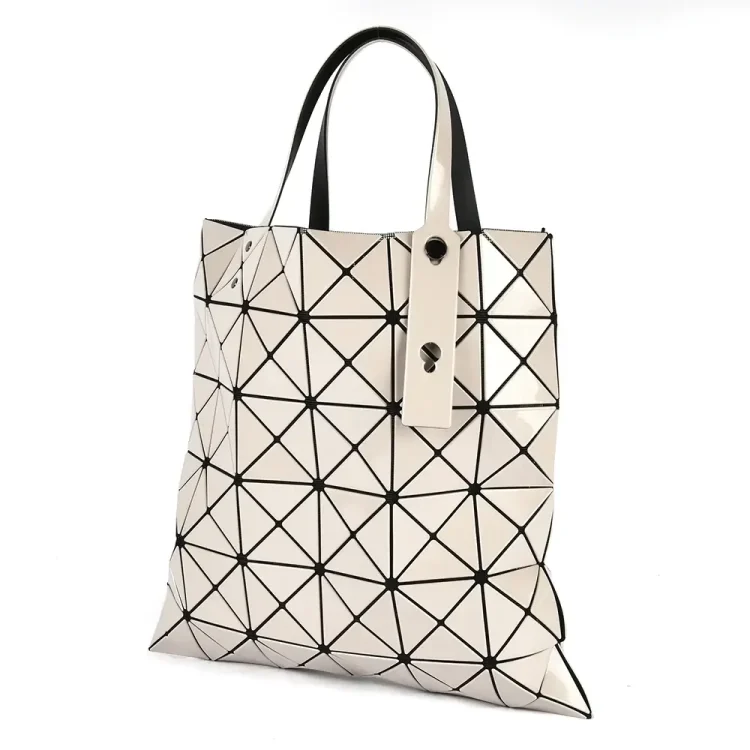 福岡必買精品4. 三宅一生 BAO BAO