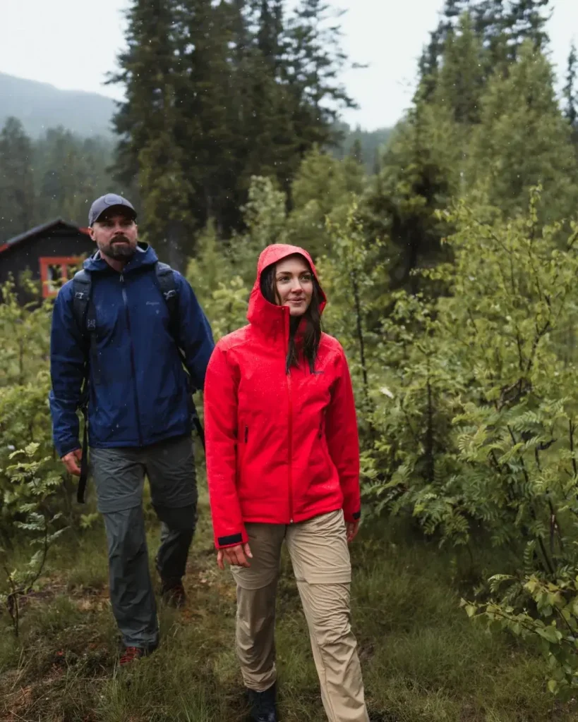挪威必買外套2. Bergans of Norway 登山外套