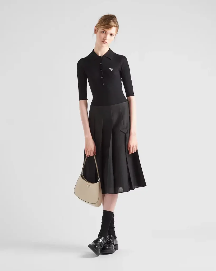 布拉格必買名牌5. Prada Cleo
