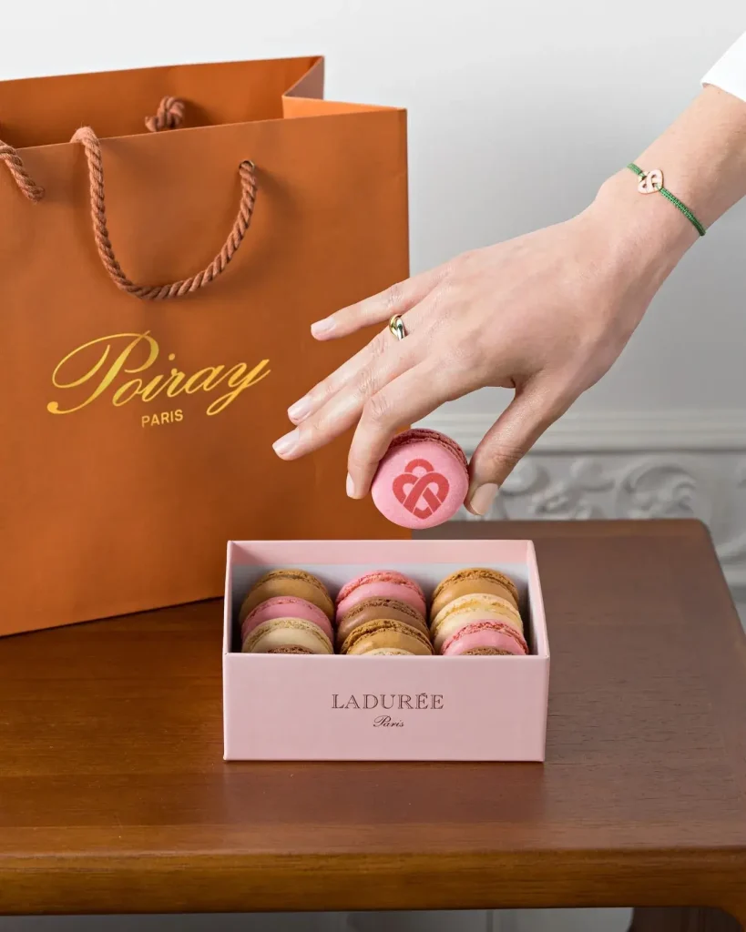 巴黎伴手禮 Ladurée 馬卡龍禮盒