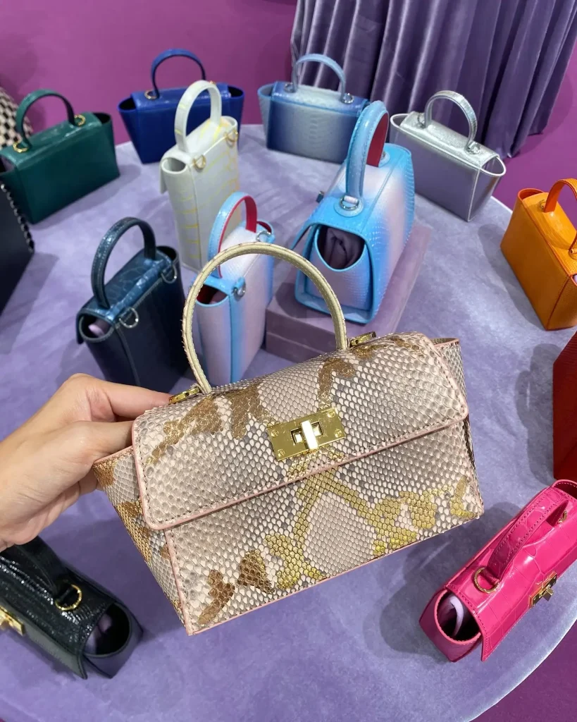 泰國必買包包3. S’uvimol