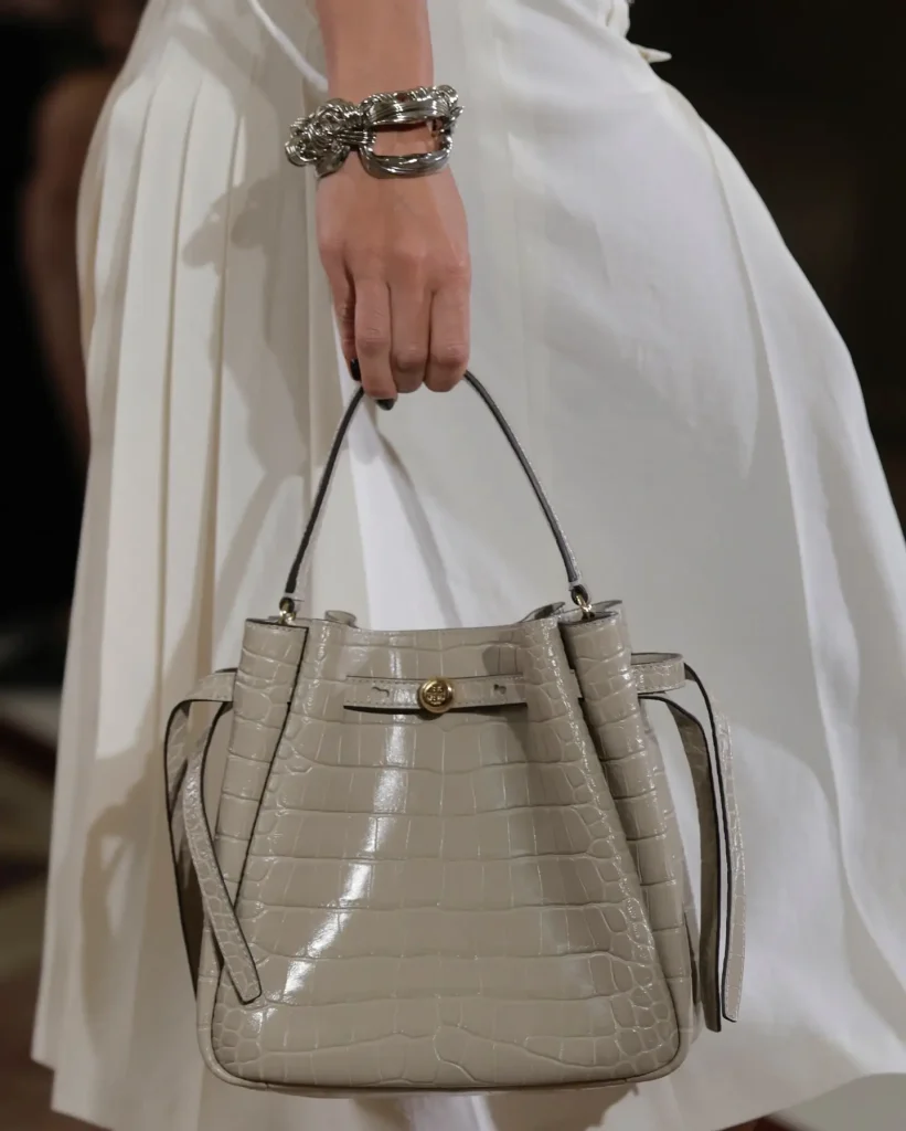 福岡機場免稅店必買 Tory Burch