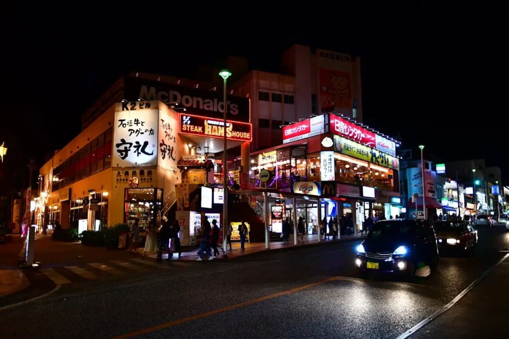 沖繩逛街購物攻略懶人包：國際通、Outlet、AEON 一次搞定