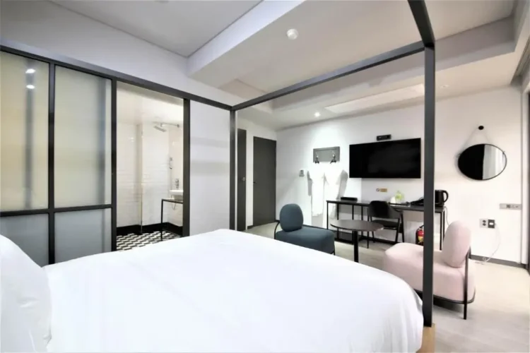 西面住宿推薦 西面獵犬飯店第一街